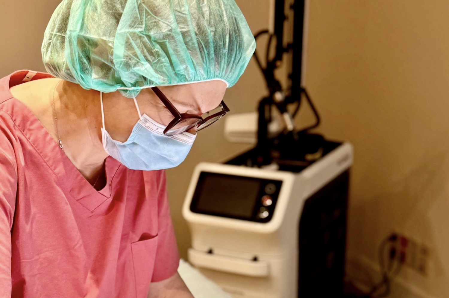 Dr. Med. Klio Mössler Privatpraxis Für Dermatologie Dr. M. Hajdini - Privatpraxis für Dermatologie in Bonn